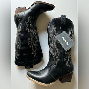 Rollda Cowgirl Boots